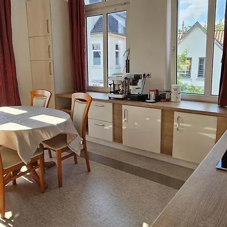 4 Naehe Zentrum *